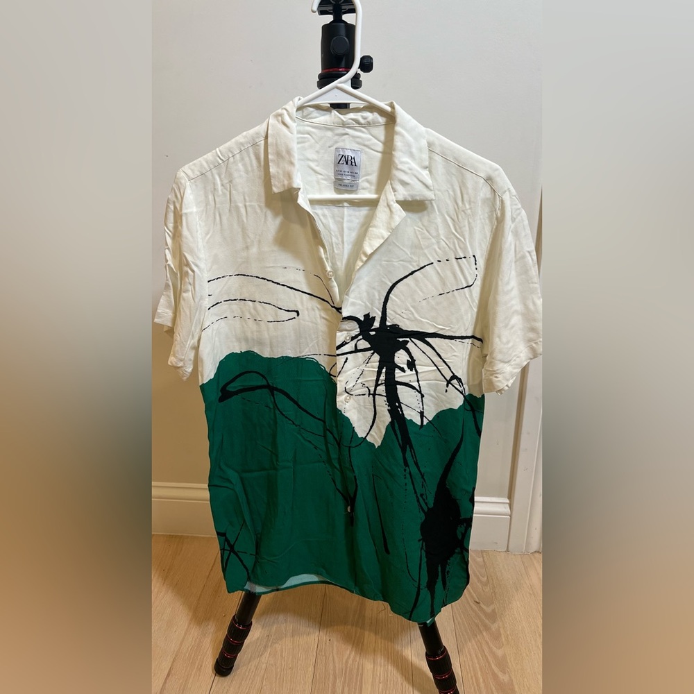 Zara Relaxed Fit Abstract Print Button Up Shirt